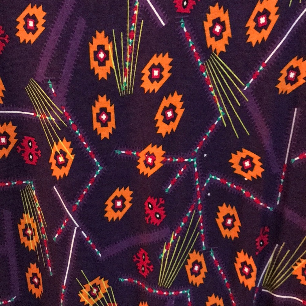 NWT Irma medium purple Aztec Lularoe - Picture 2 of 3